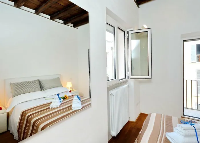 Pantheon - Argentina Luxury Apartment Rom